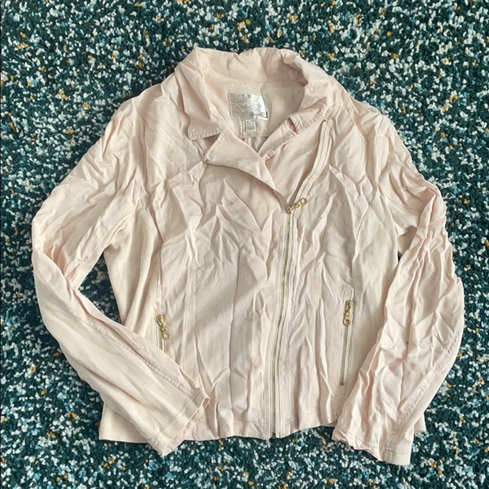 ❣️$10 CLEARANCE ❣️Dynamite light pink summer jacket